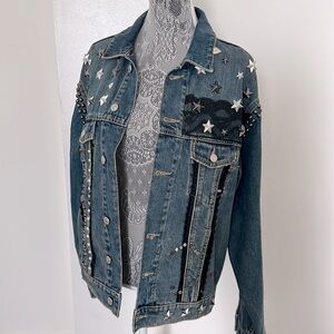 Star and roses studs denim jacket